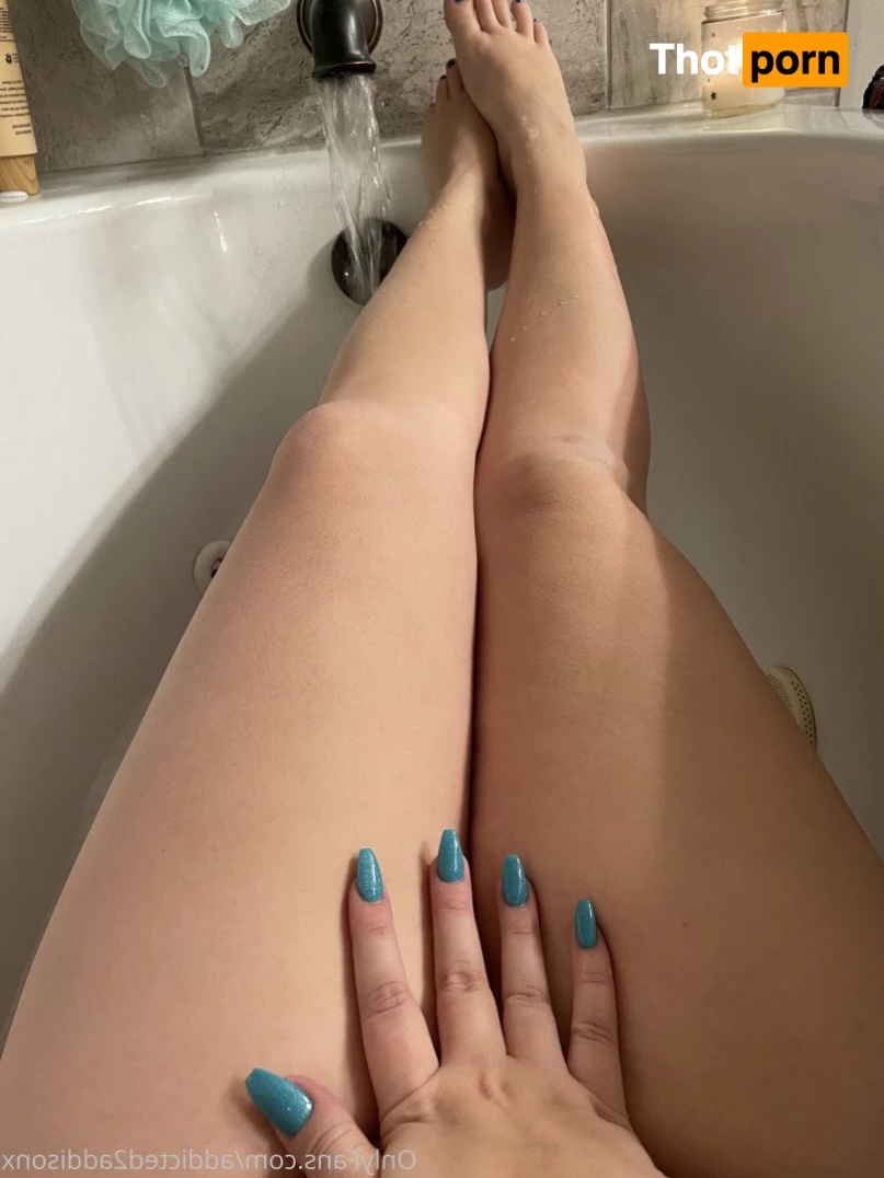 ADDISON SINS 🤠 𝗦𝗤𝗨𝗜𝗥𝗧𝗘𝗥 𝗚𝗙 4673052