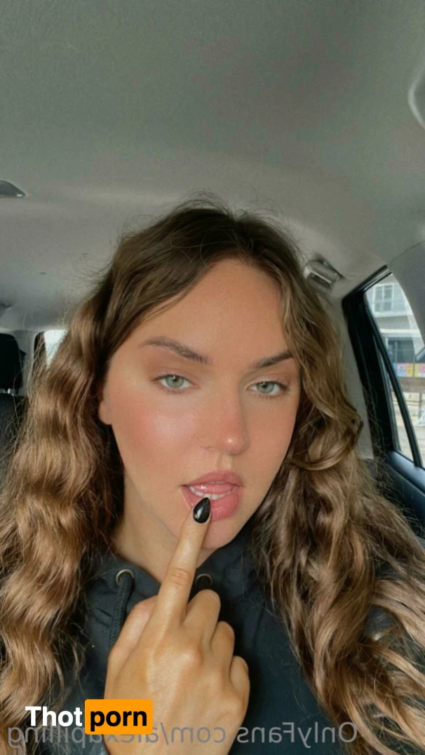 Alexa Pilling 15985132