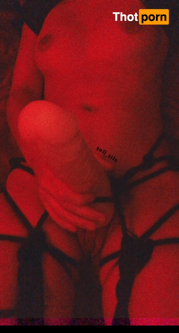 Alix Flux (THEY/HE) 5814264