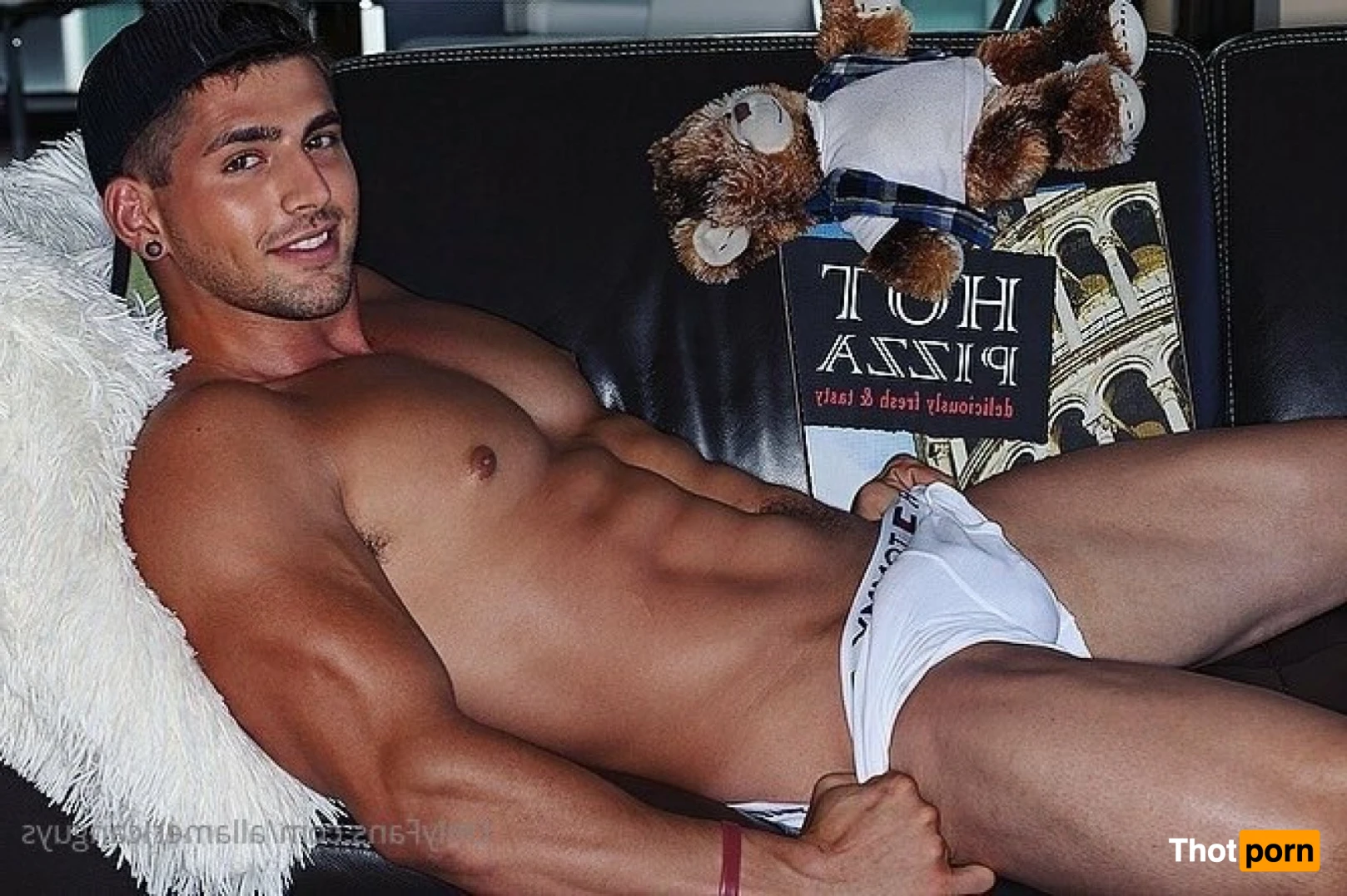 Red Hot AAG + Men of Temptations 14582818