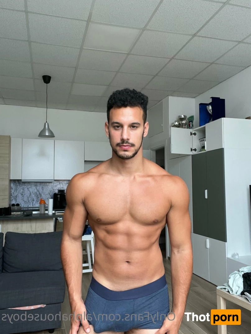 alphahouseboys 5645132