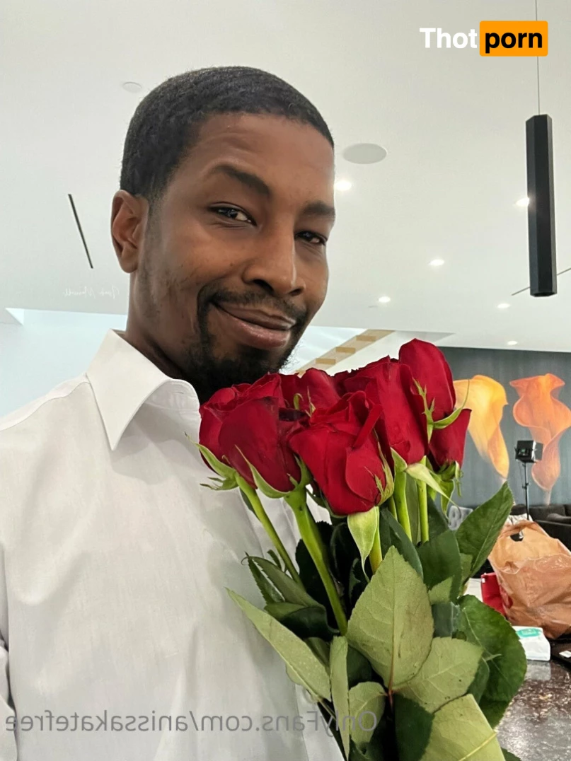 🅐🅝🅘🅢🅢🅐 🅚🅐🅣🅔 🅕🅡🅔🅔 5804100