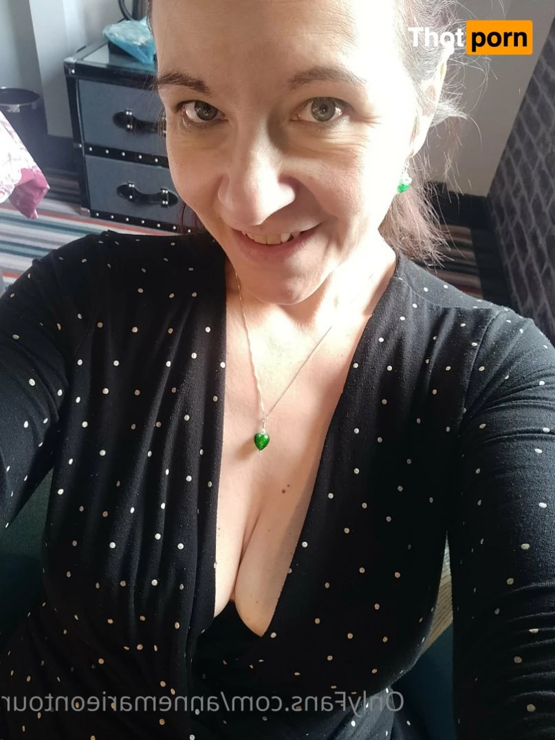 AnneMarie Filthy English Mum - TOP 5% 12801582