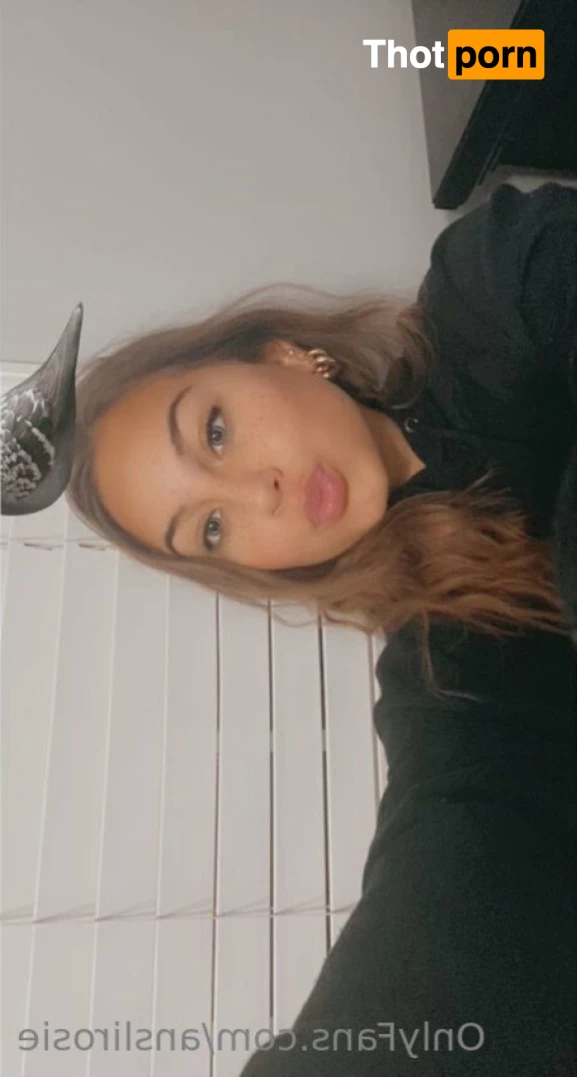 Sextape queen😜😜 15023933