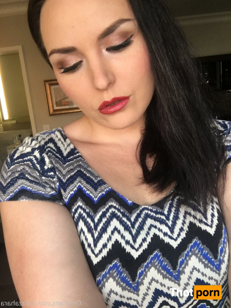 Horny Big Booty Brunette 14839379