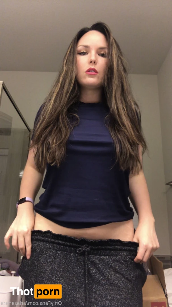 Horny Big Booty Brunette 14839657