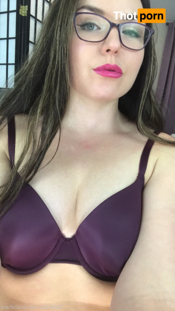 Horny Big Booty Brunette 14839731