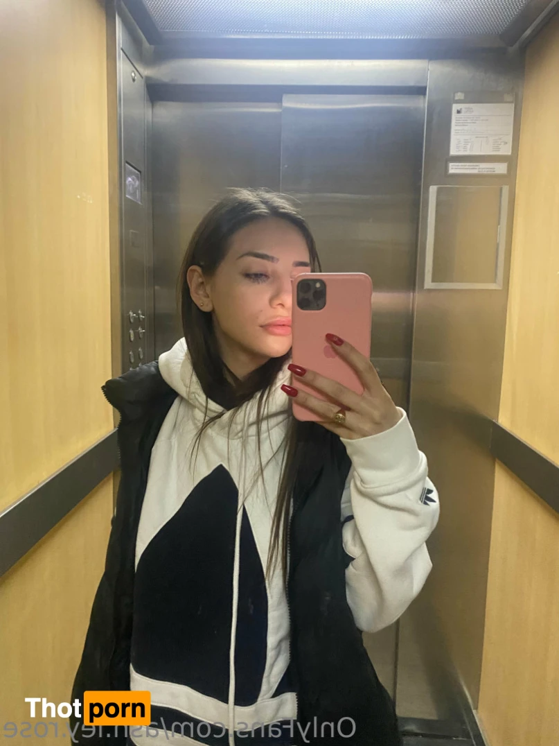 Ashley Rose 14839188