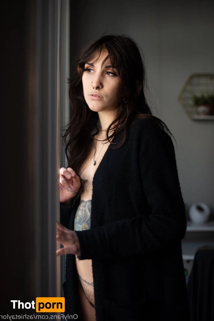 Manic Pixie Massochist 🧚🏼 5635205