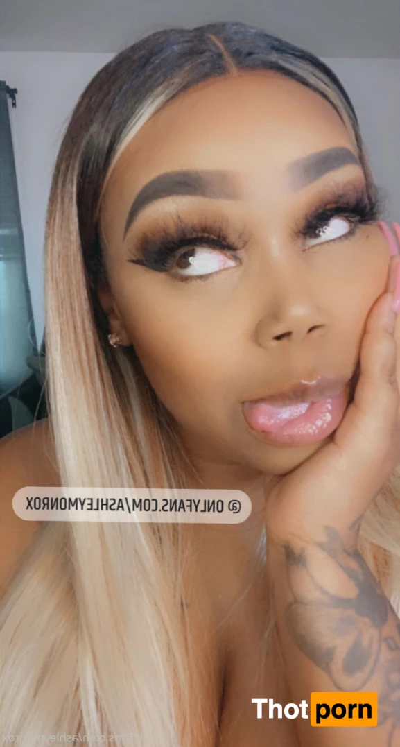 ashleymonrox 5794955