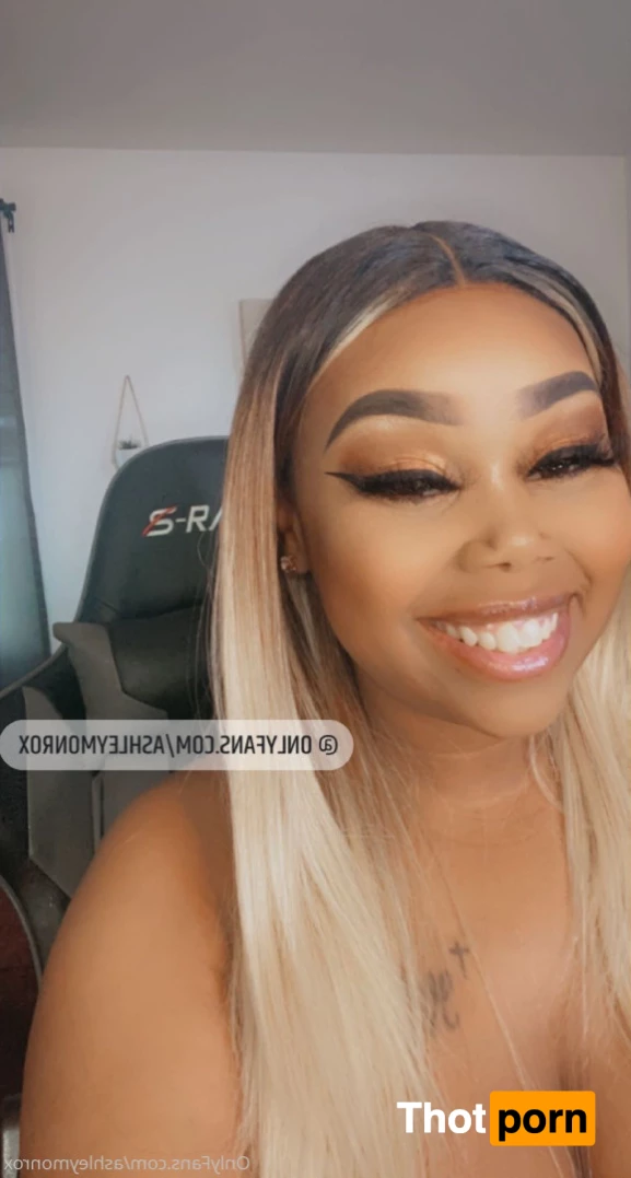 ashleymonrox 5794986