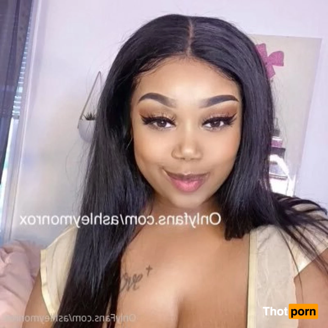 ashleymonrox 5794997