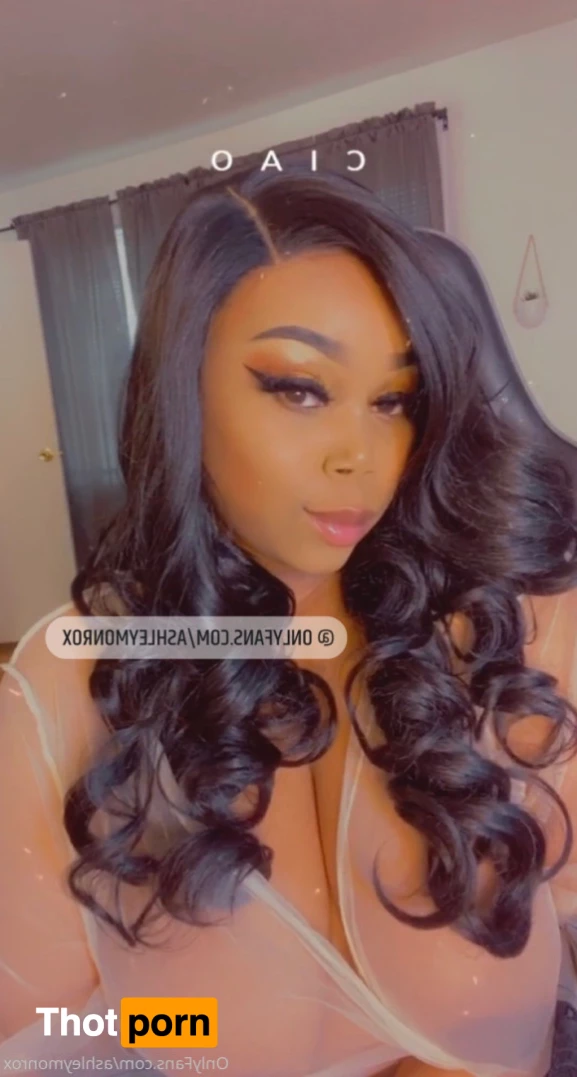 ashleymonrox 5795137