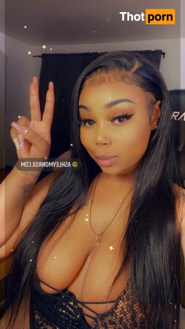 ashleymonrox 5795182