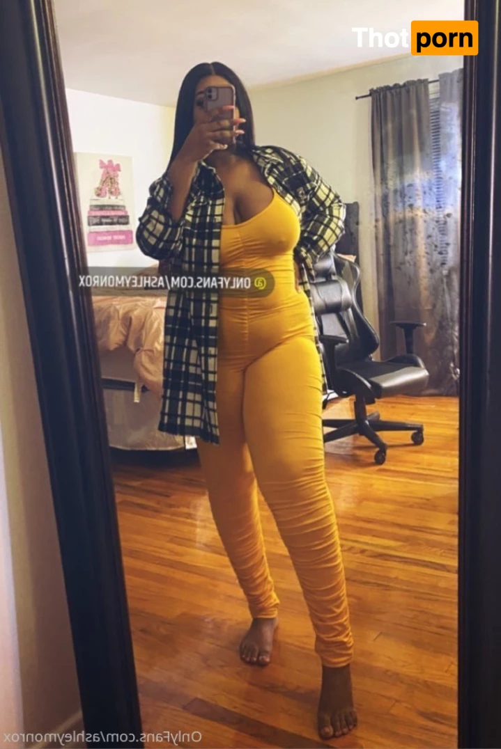 ashleymonrox 5795272