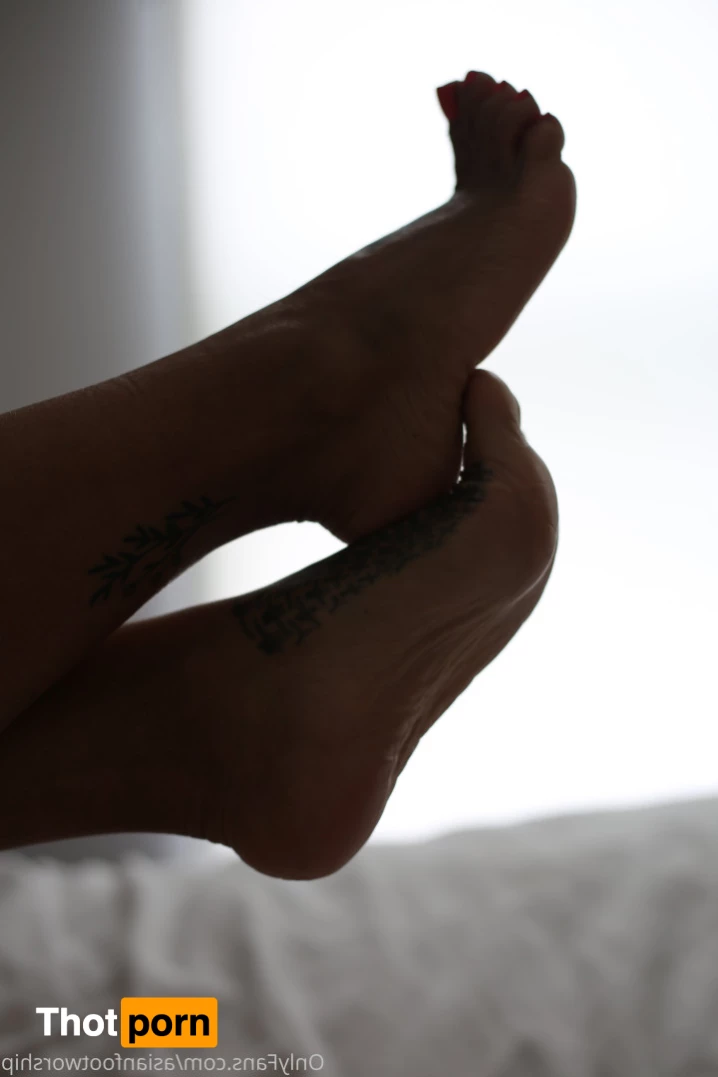 Asian Foot Worship 6043599