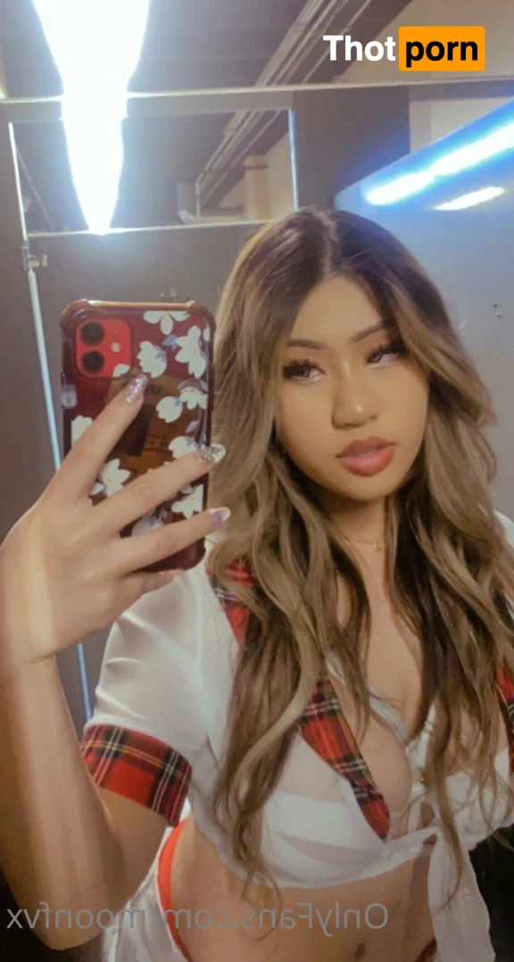 Shhh don’t tell 🤫 5949143