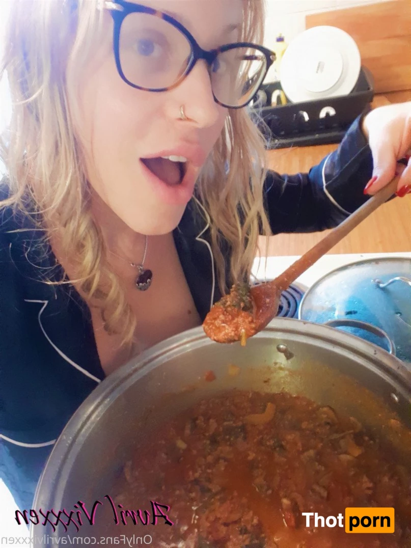 Free Avril Vixxxen 5244982