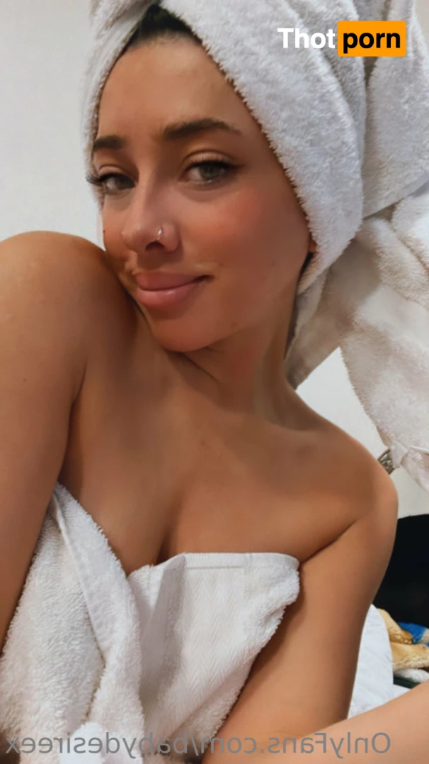 Desiree 🖤 9276552