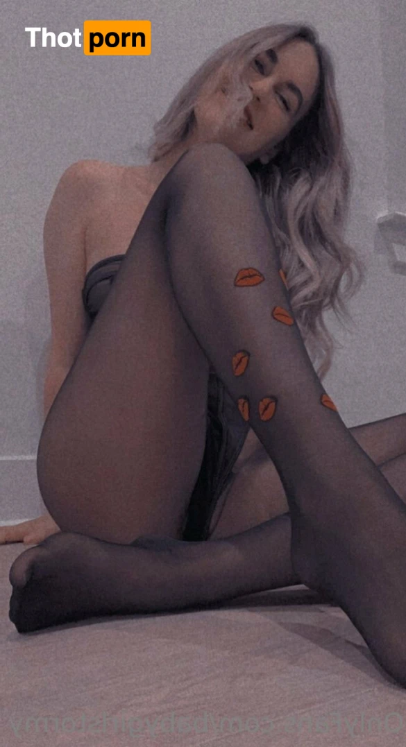 Stormy Summers (sixginn) 14011381