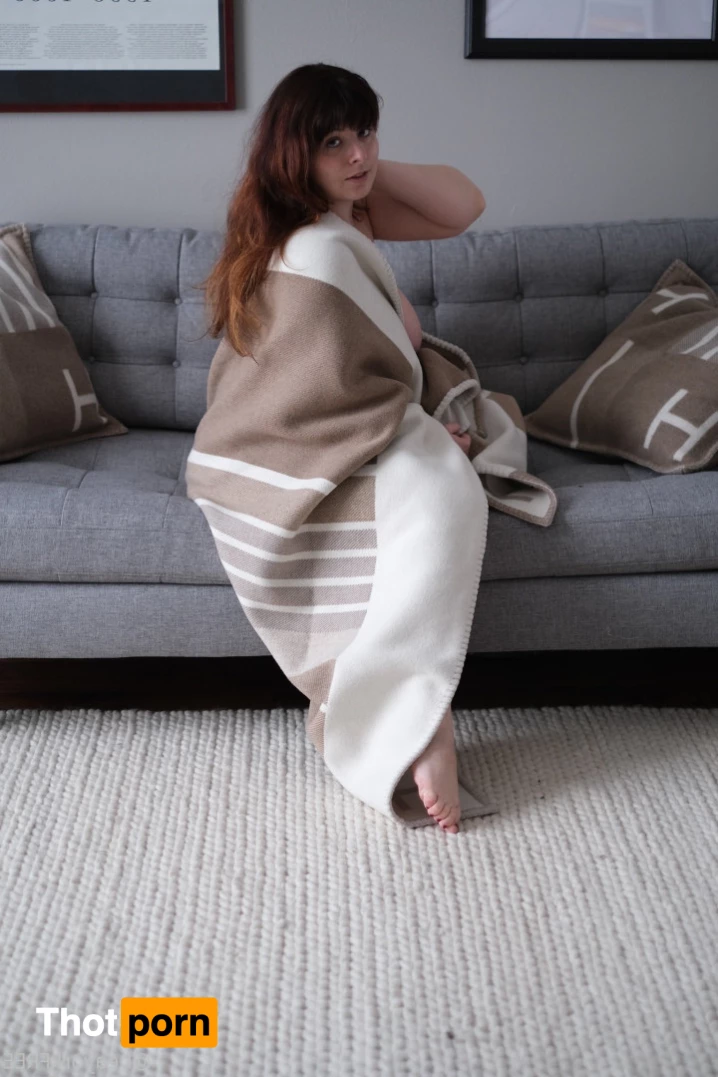 💕 Big Titty 💕 Thick Cutie 💕 Nerdy Girl 7827280