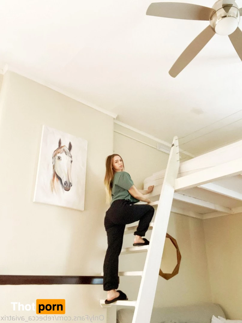 Becca_aviatrix 5240511