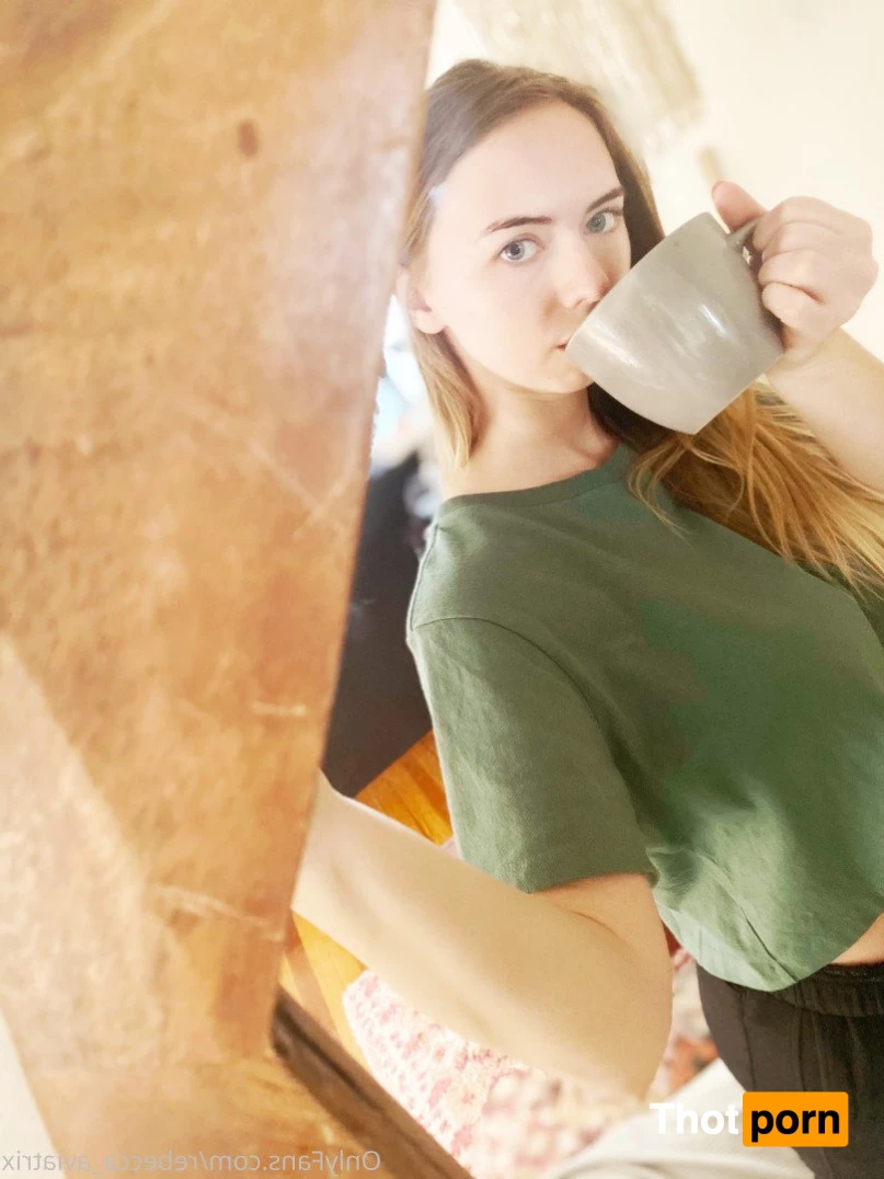 Becca_aviatrix 5240567