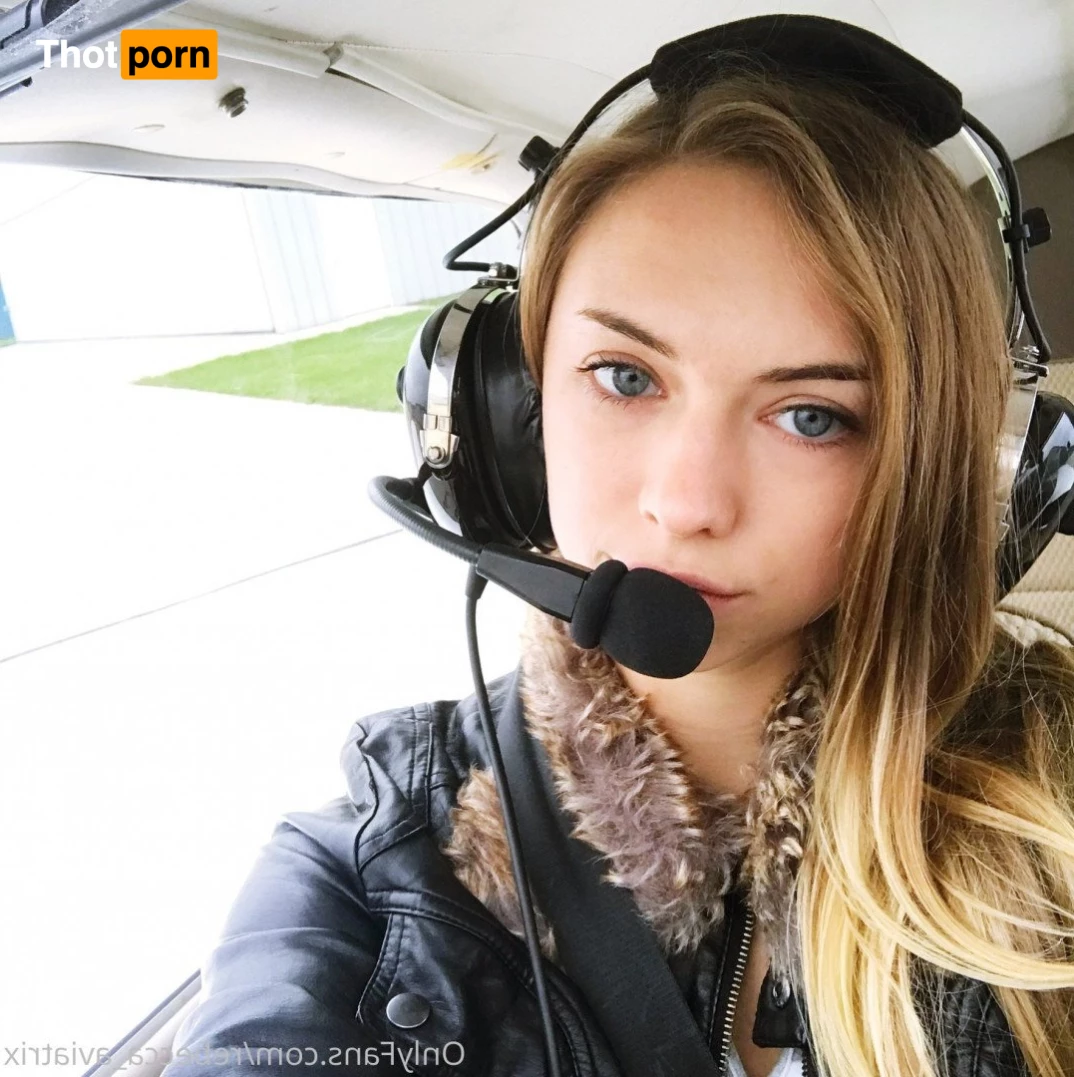 Becca_aviatrix 5240795