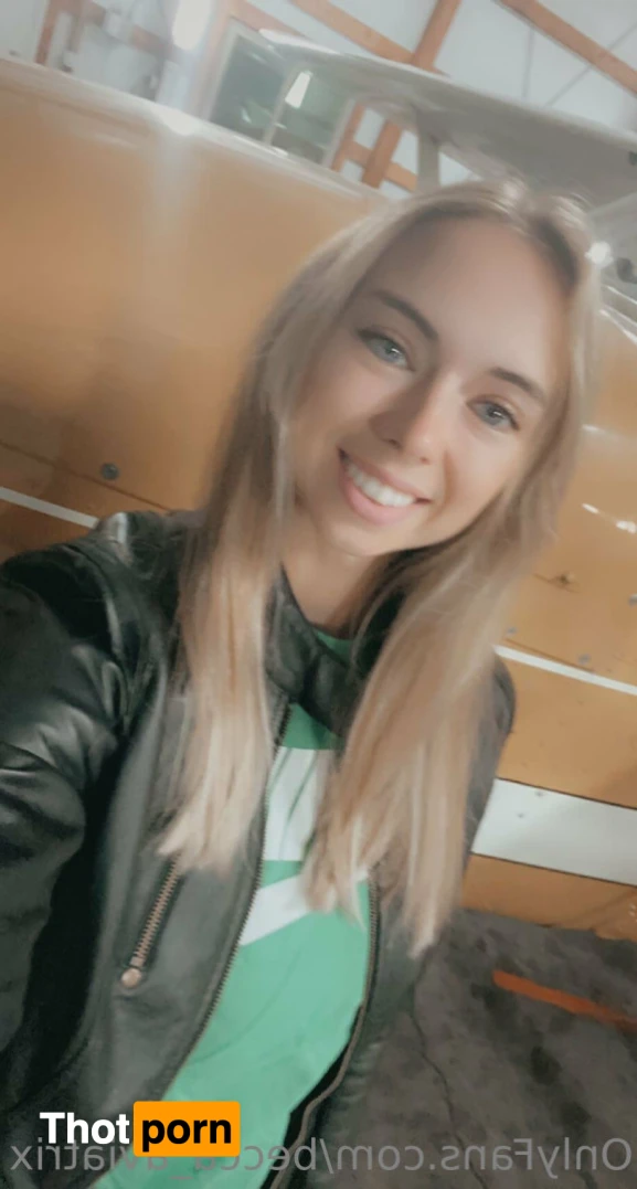 Becca_aviatrix 13929493