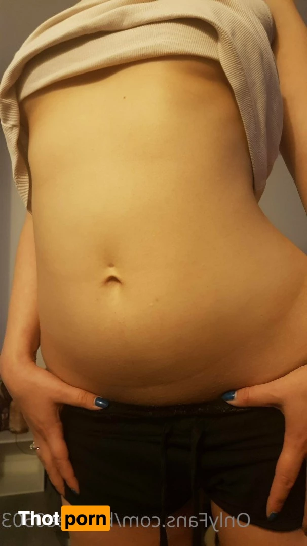 BeeBee Belly Button 5238616