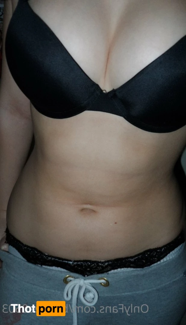 BeeBee Belly Button 5238719