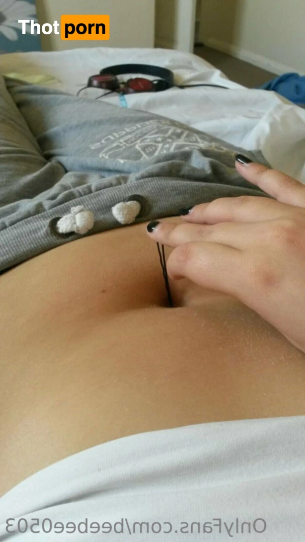 BeeBee Belly Button 14078641
