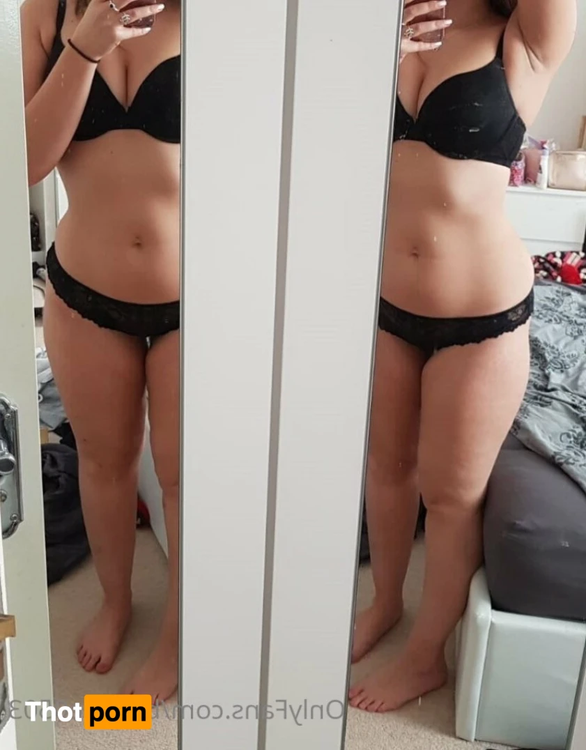 BeeBee Belly Button 15093469