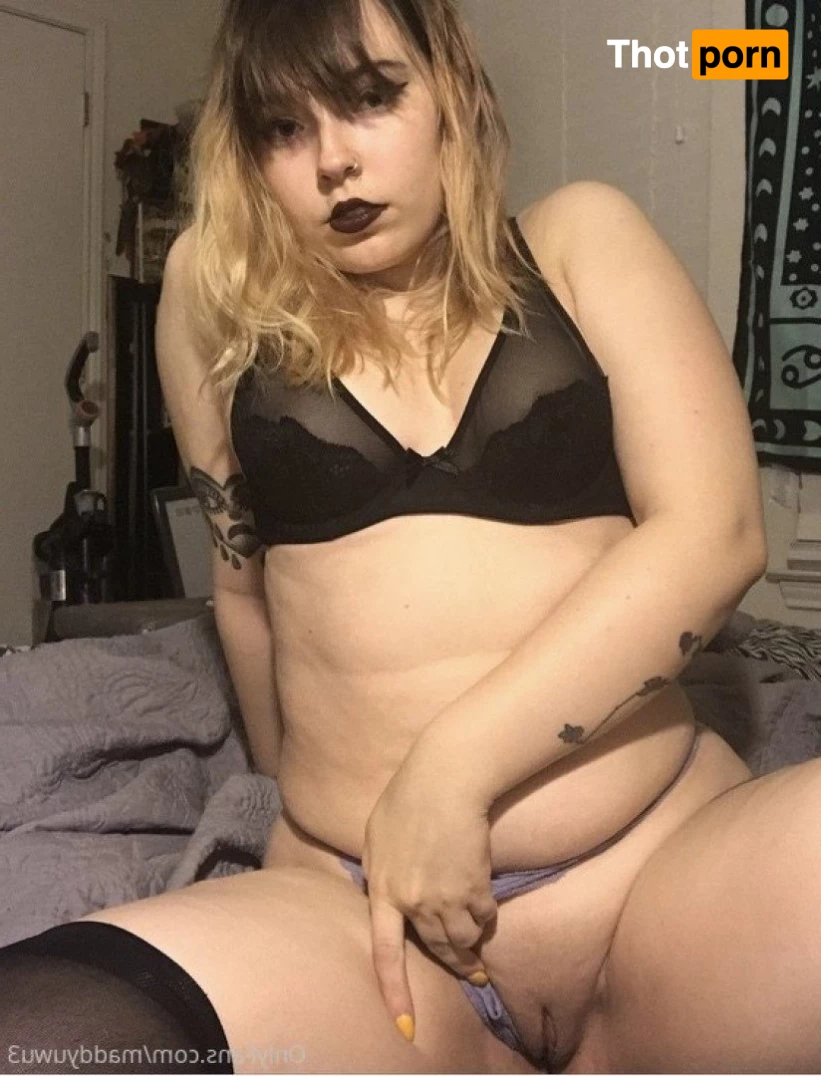 (っ◔◡◔)っ ♥ Beelze ♥ 5204393