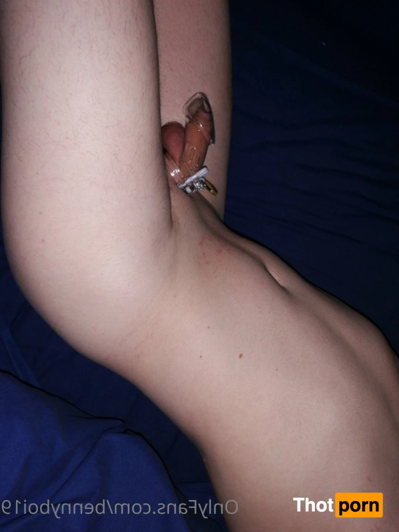 Holly (bennyboi) 5239838