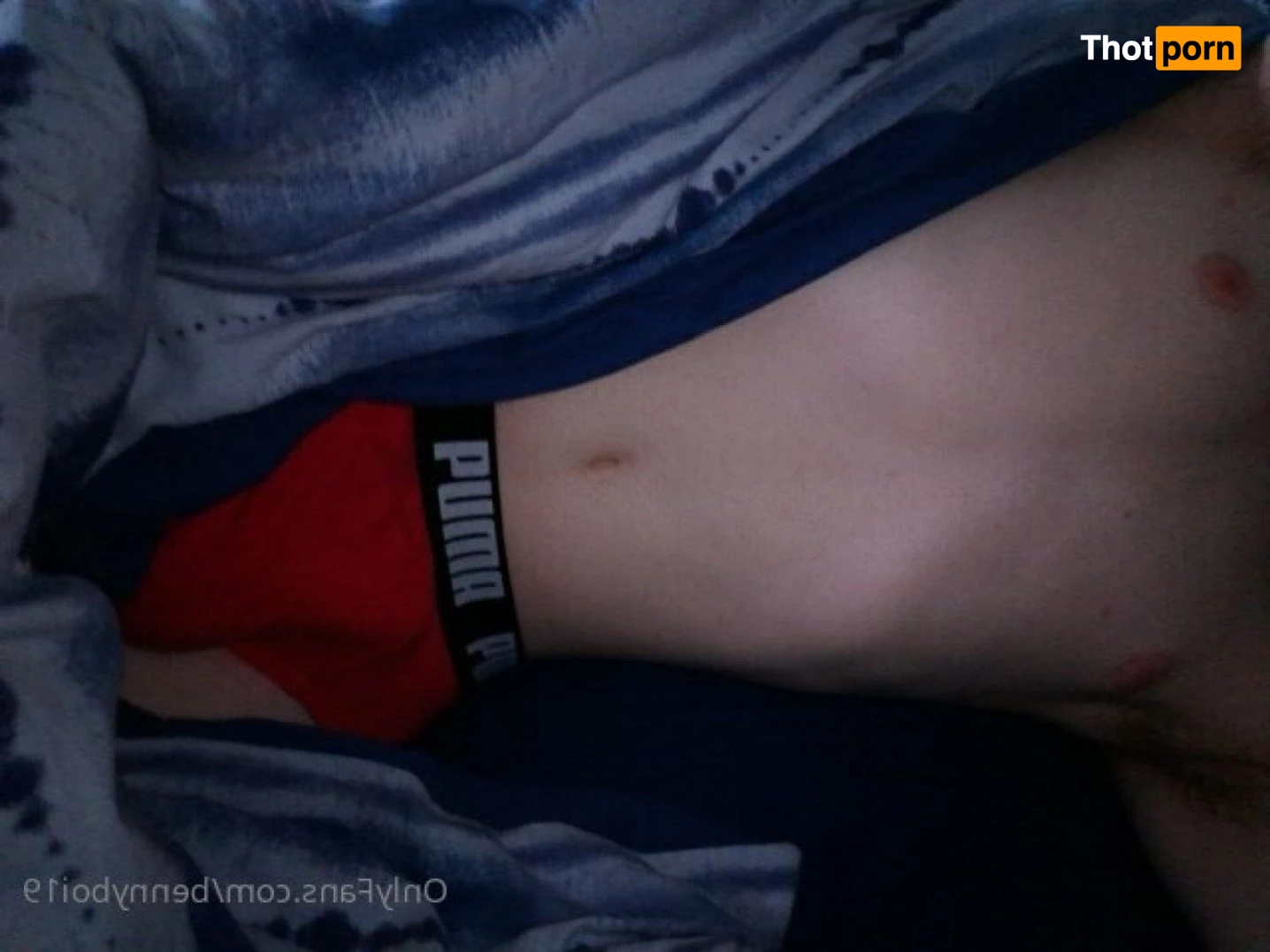 Holly (bennyboi) 5239900