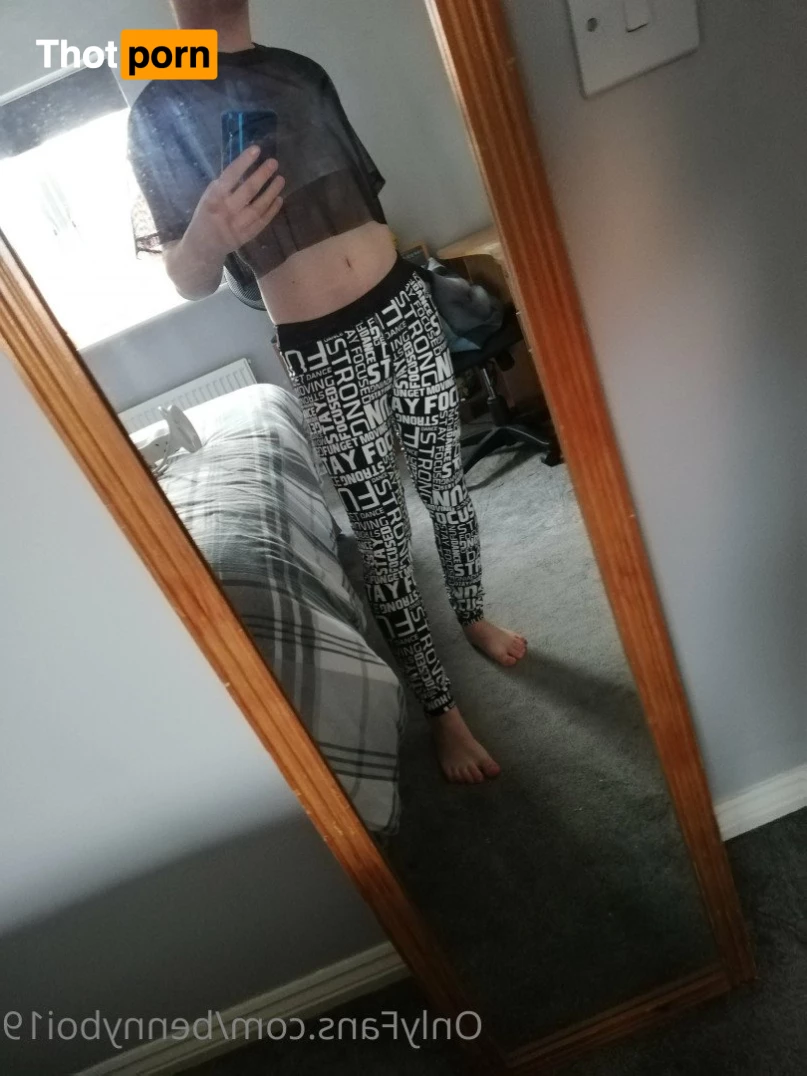 Holly (bennyboi) 5240566