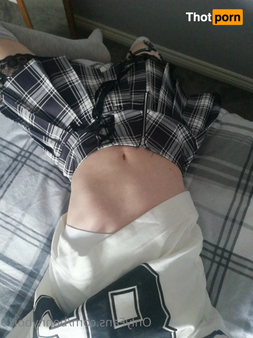 Holly (bennyboi) 5240611