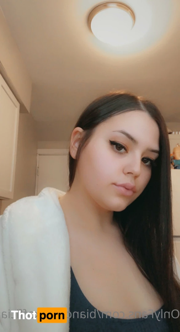 PRETTY ASS WHITE GIRL ⛓♥️ 5662630