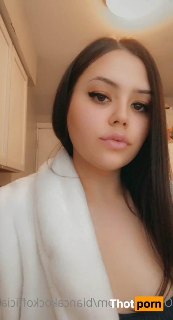 PRETTY ASS WHITE GIRL ⛓♥️ 5662705