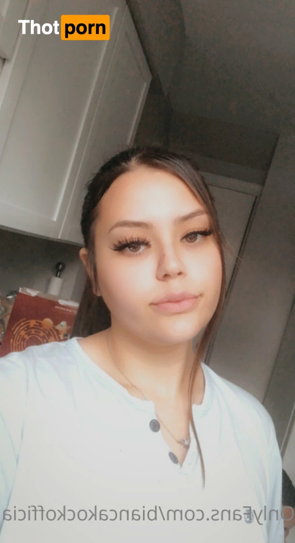 PRETTY ASS WHITE GIRL ⛓♥️ 5662756