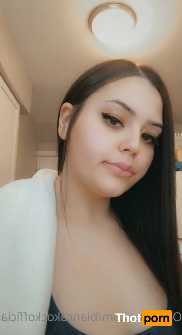 PRETTY ASS WHITE GIRL ⛓♥️ 5662794