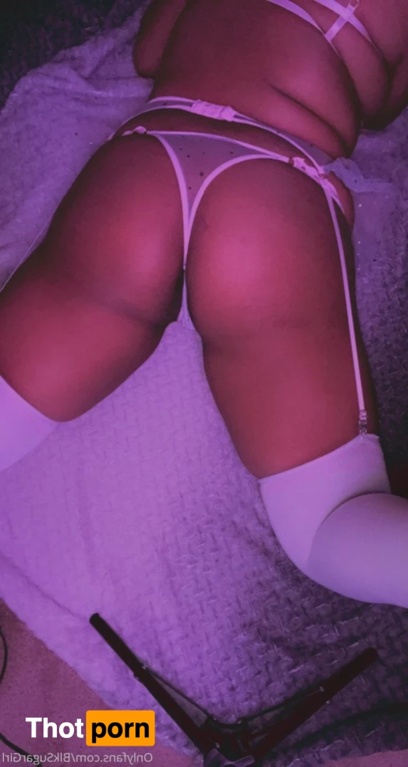 Mistress Mel 🌸✨ 5212383