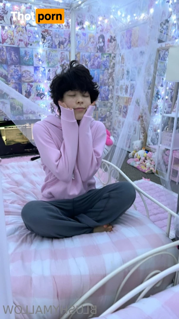 BlushyMallow 5229869