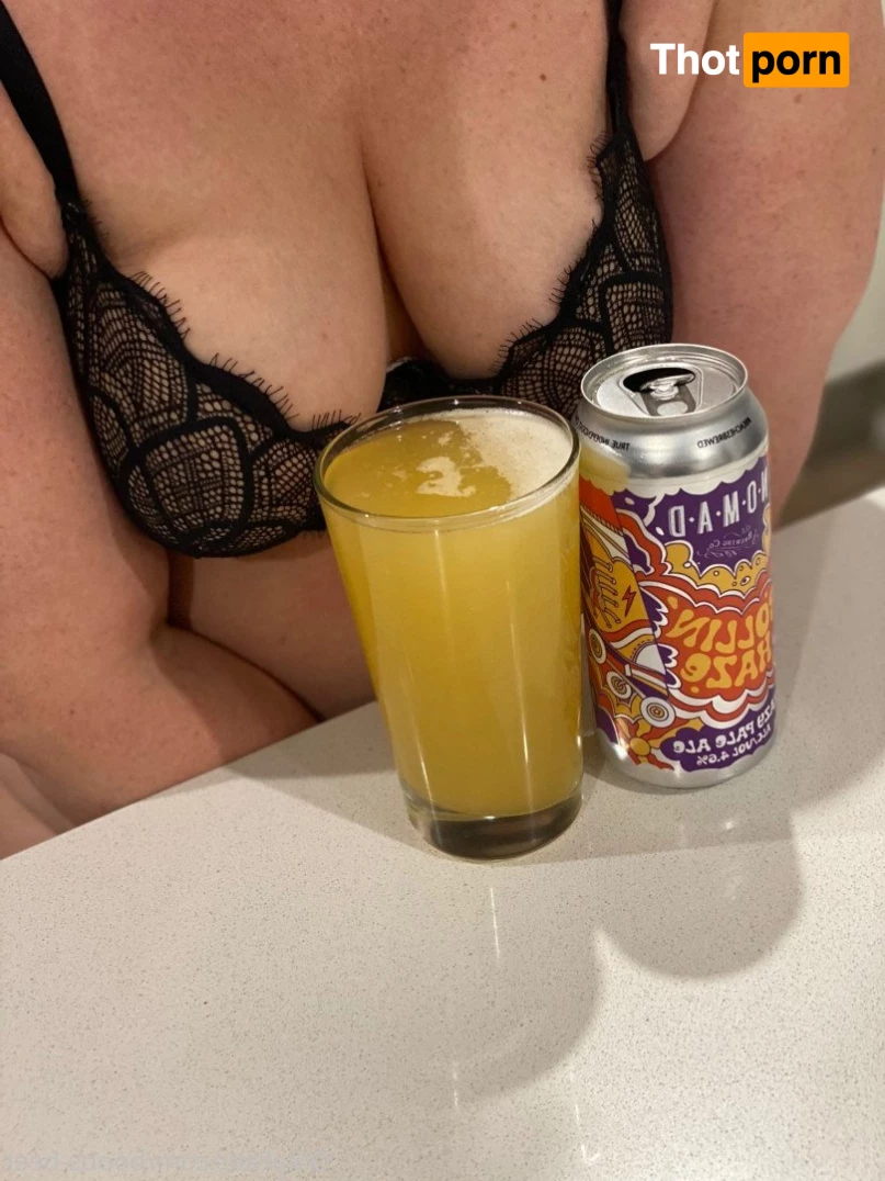 Boobs and Beer 5263561