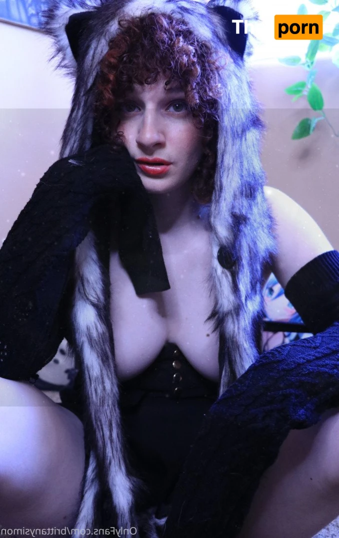 Brittany Simon 5226402