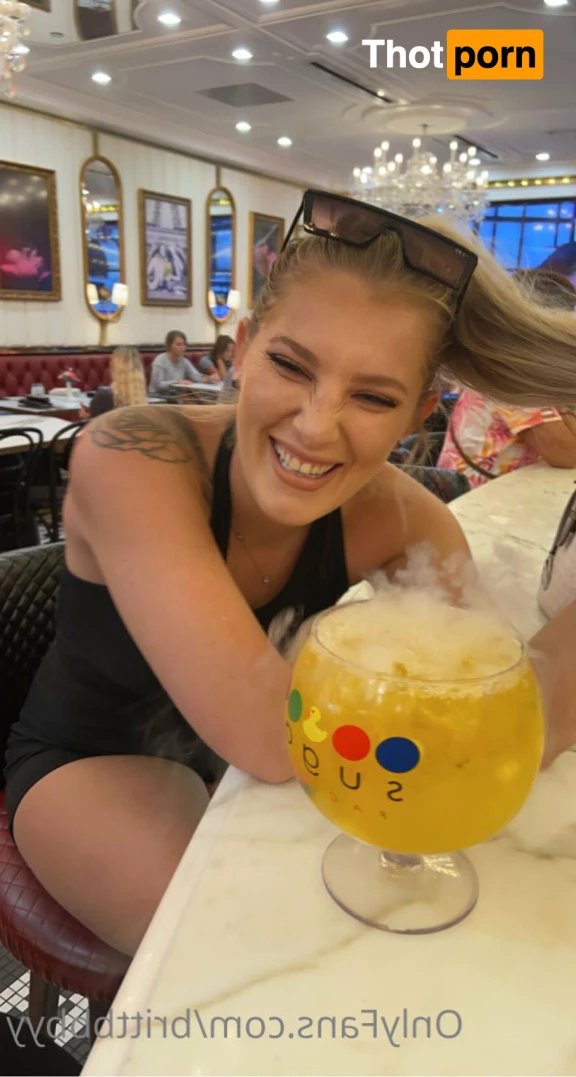 MISS BOMB♥️ 5878369