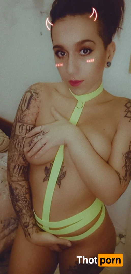 BRAT  🤤 BIG ASS 5641069