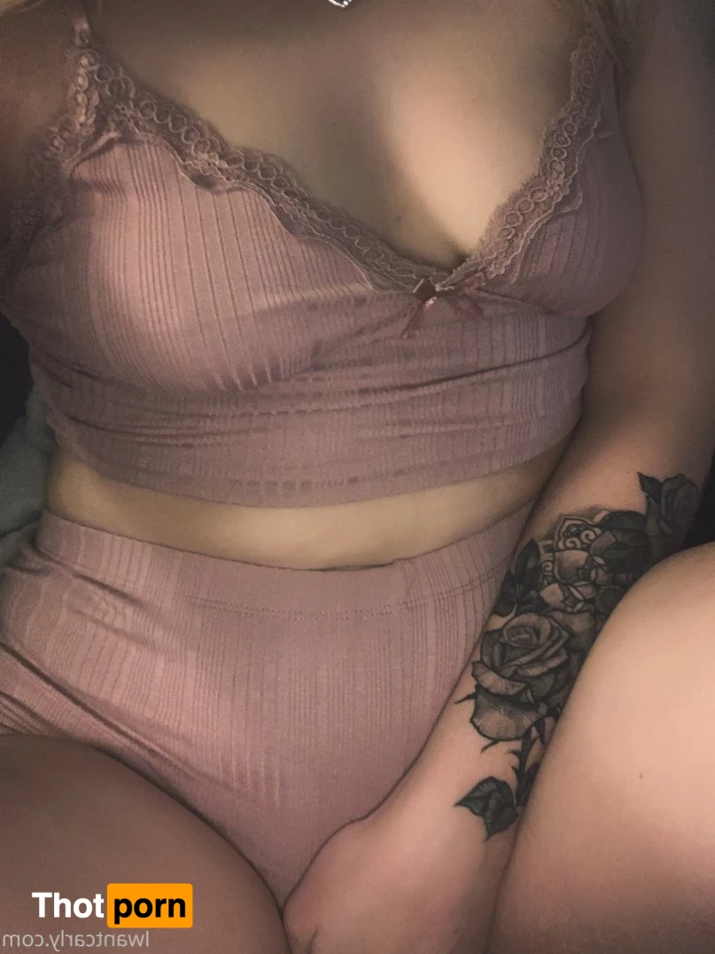 𝑪𝒂𝒓𝒍𝒚 𝑹𝒂𝒆 💦❤️‍🔥  ᵐⁱˡᶠ ⁿᵉⁱᵍʰᵇᵒʳ 5215756