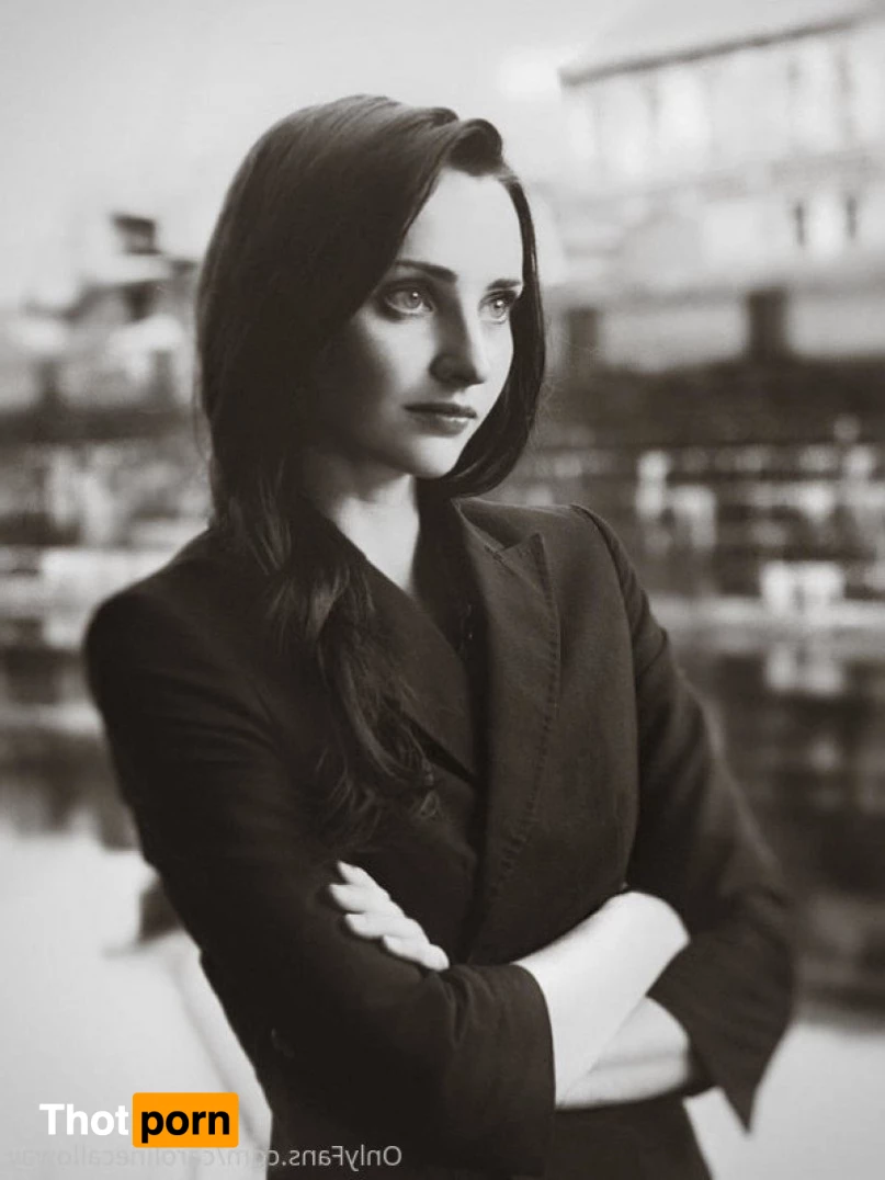 carolinecalloway 5153836